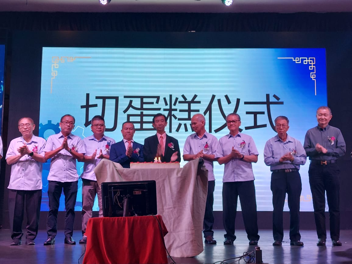 柔：新闻：居銮机器厂商公会43周年纪念和2023年新春联欢宴会