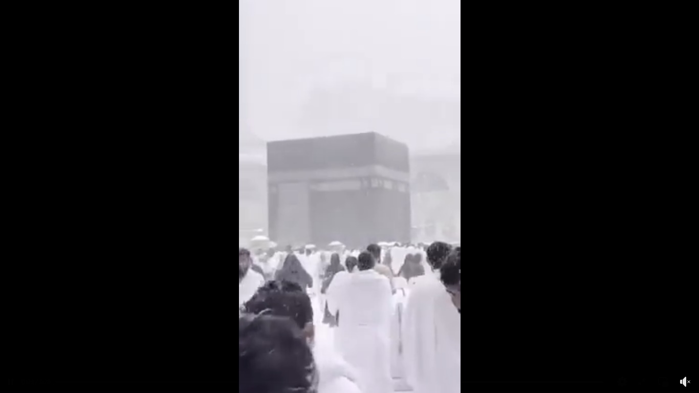 求真/麦加大清真寺下雪