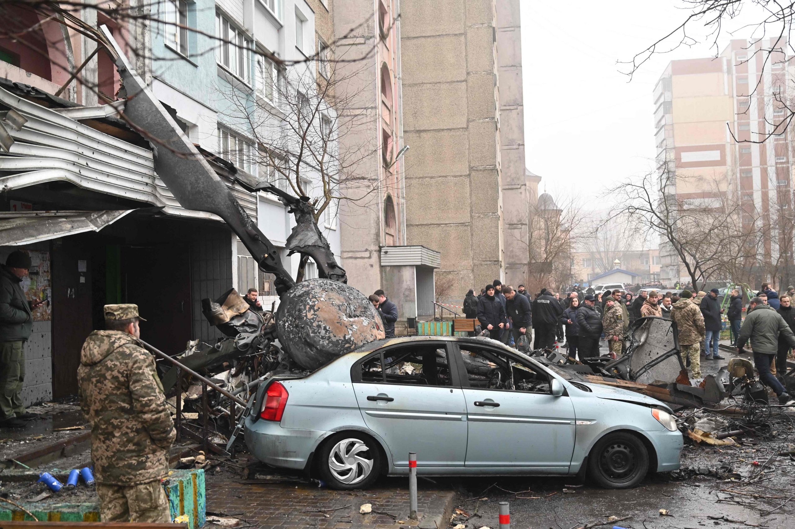 直升机基辅市郊坠毁16死 死者包括乌克兰内政部长