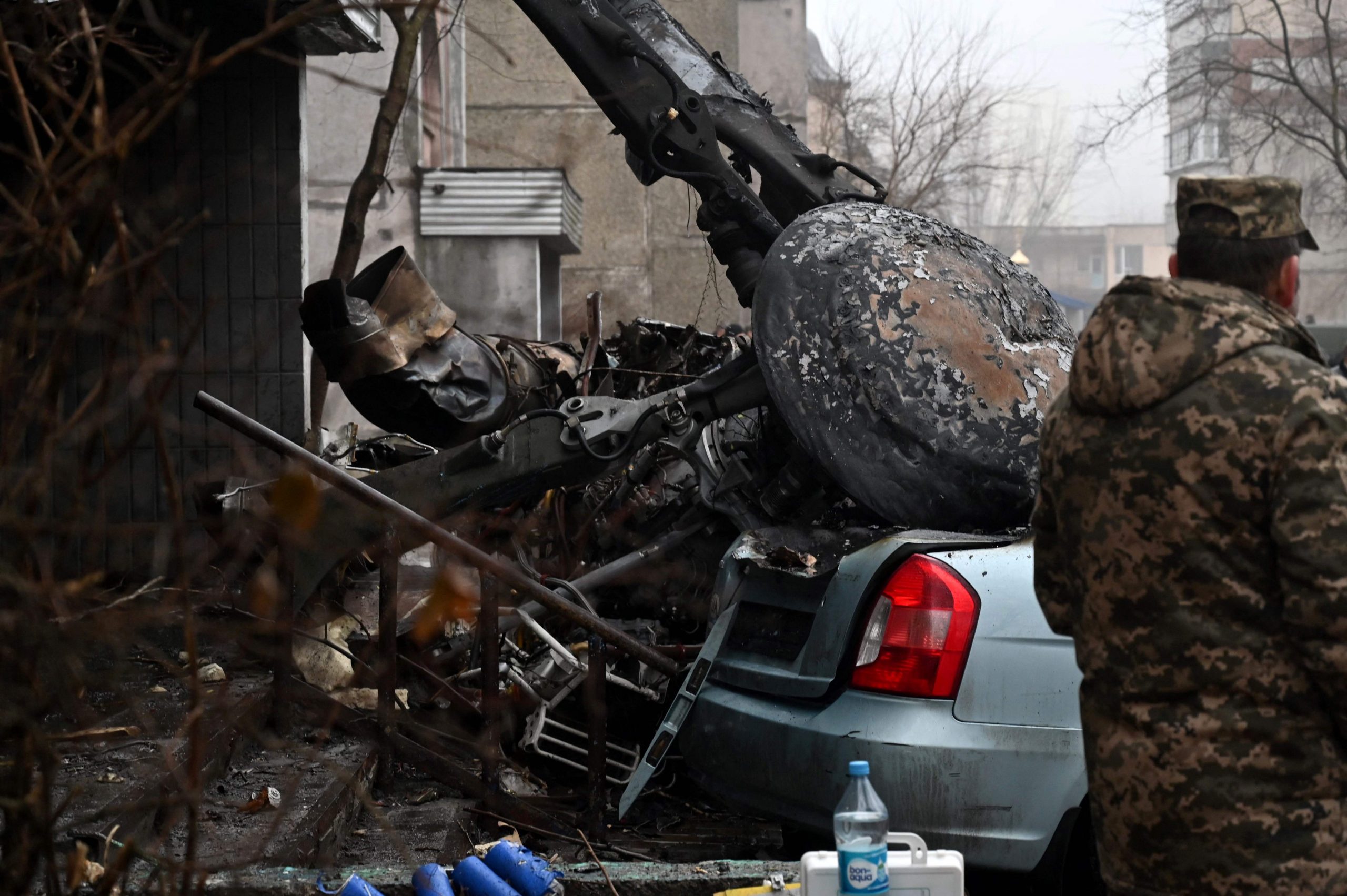 直升机基辅市郊坠毁16死 死者包括乌克兰内政部长