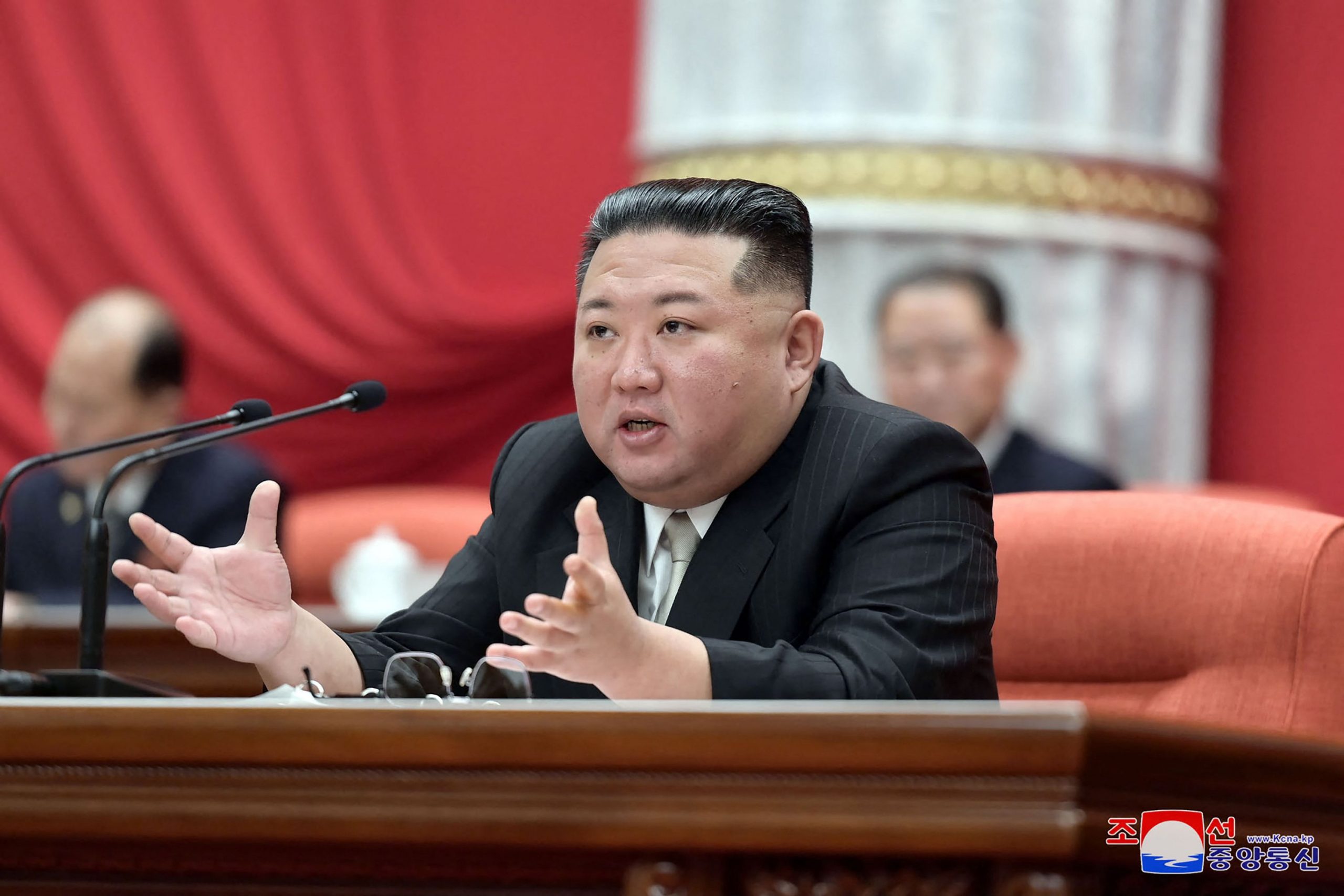 金正恩指朝鲜需要以几何级数增加生产核弹头 
