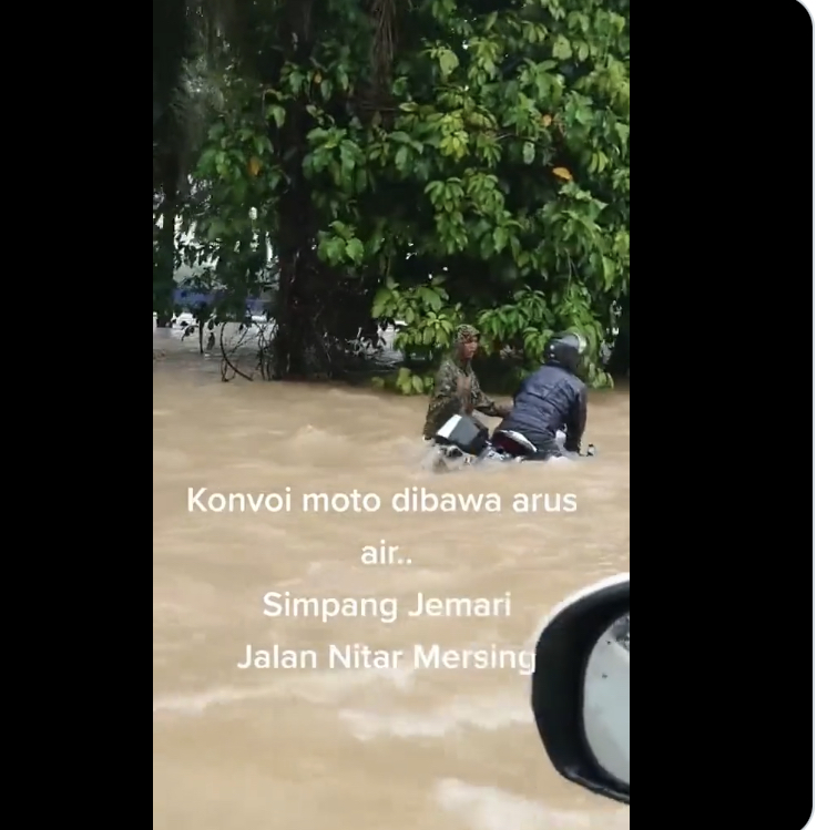 新加坡重型摩托车队，往关丹途中居銮遇水灾