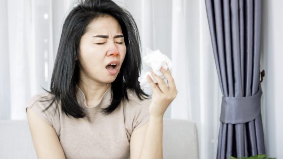 林明冠／12岁孩子早上起床会一直打喷嚏，经常鼻塞、流鼻涕，是过敏性鼻炎吗？该怎么改善呢？