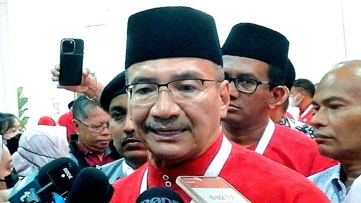 Hisham prepared to run for top party post, if it’s open for contest