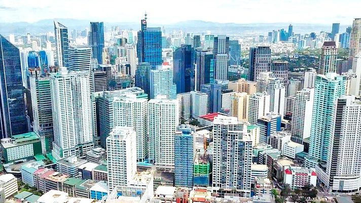 Philippines economy grows 7.6% despite inflation threat