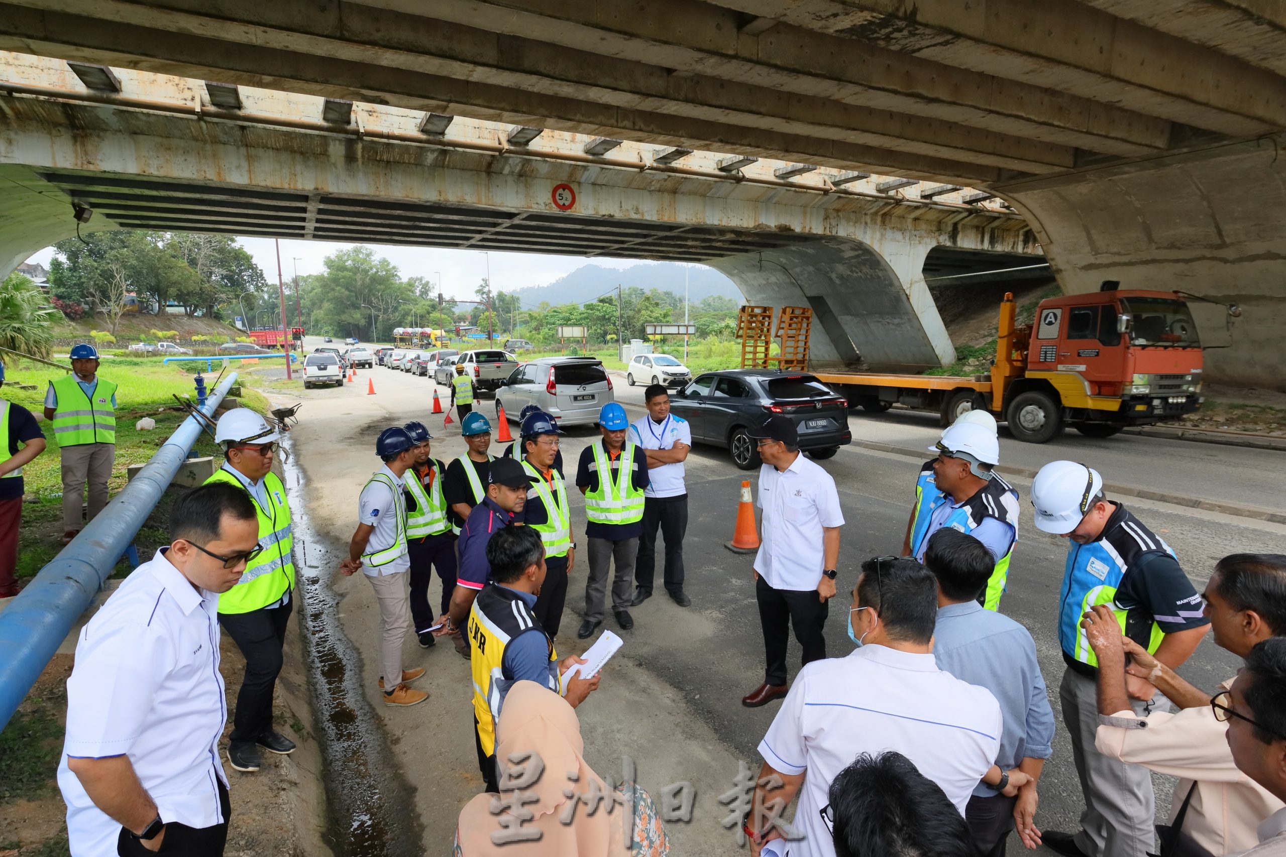 东:彭州政府向联邦政府申请4亿拨款维修失修道路