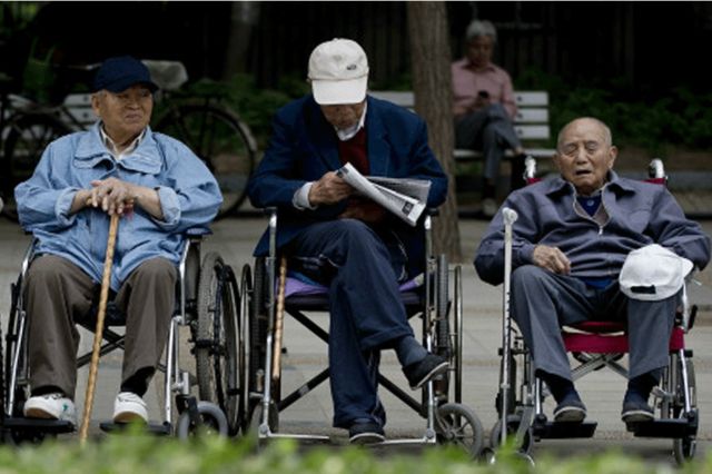 中国人口老龄化加快　将延后法定退休年龄