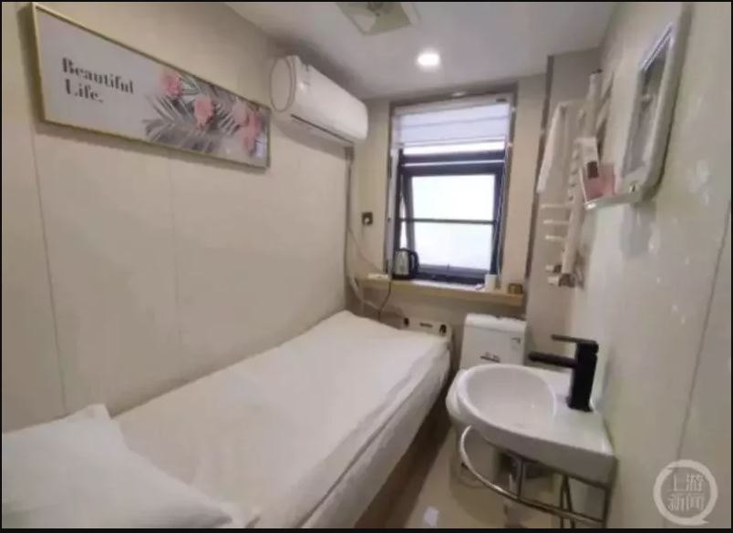 中国有民宿推出「厕房」 一晚38令吉床紧挨马桶