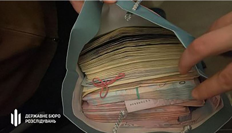 乌克兰税务部女首长涉贪　4寓所搜出巨款与奢侈品