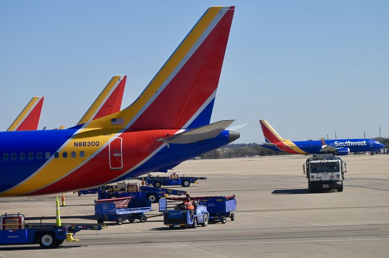 奥斯汀机场险酿撞机 FAA和NTSB展开调查