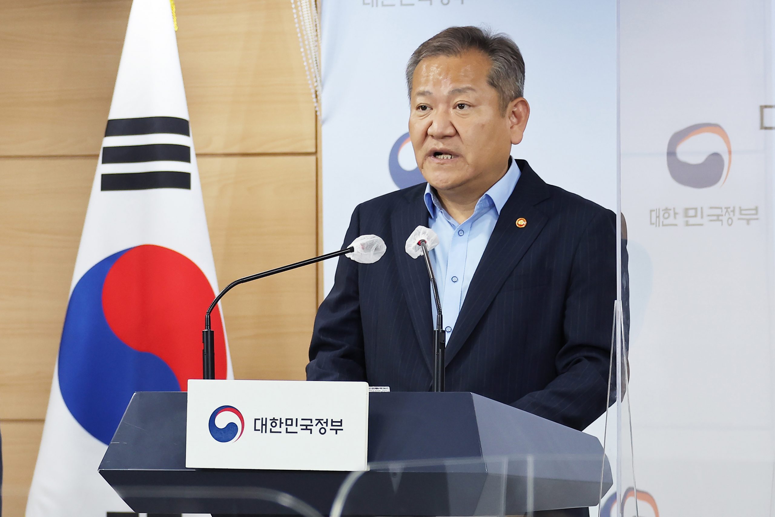 梨泰院惨剧应对不力 韩国部长遭弹劾
