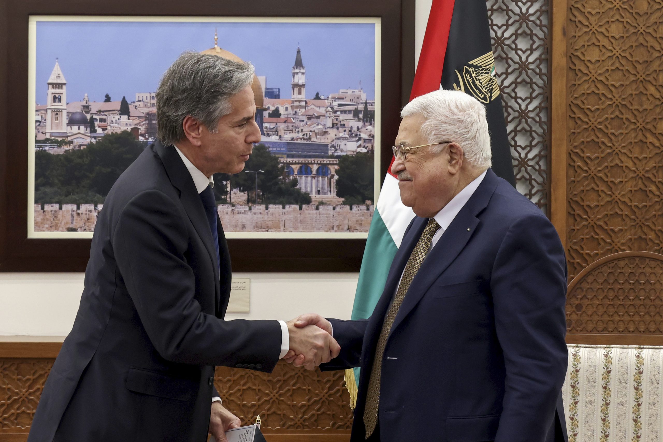 美国国务卿结束访问中东　委派两官员协助缓和以巴局势 
