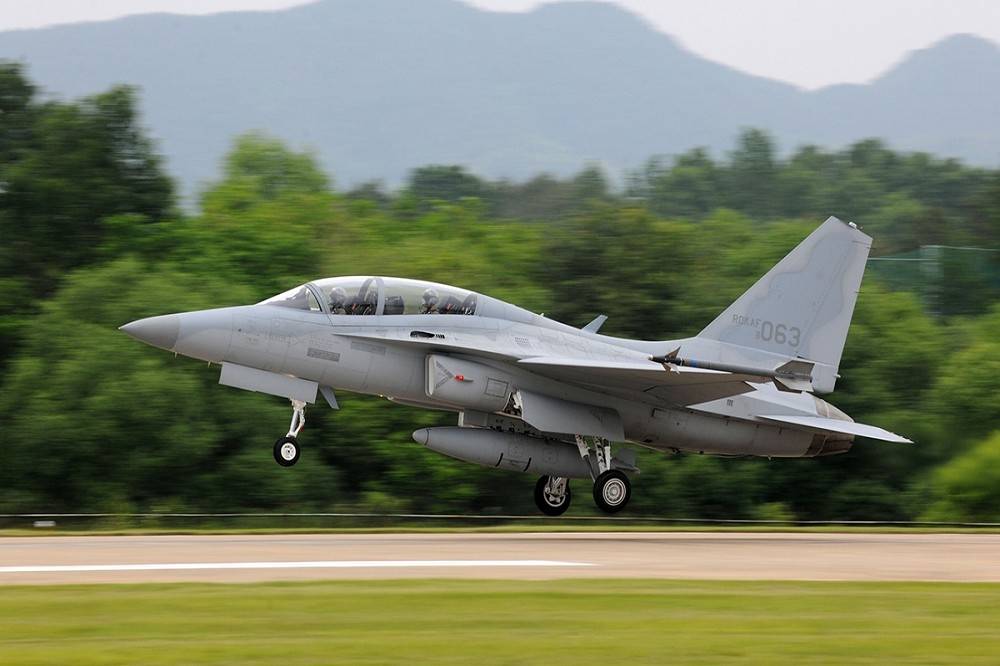 韩国航太工业公司宣布与马签署18架FA-50轻型攻击机采购合约