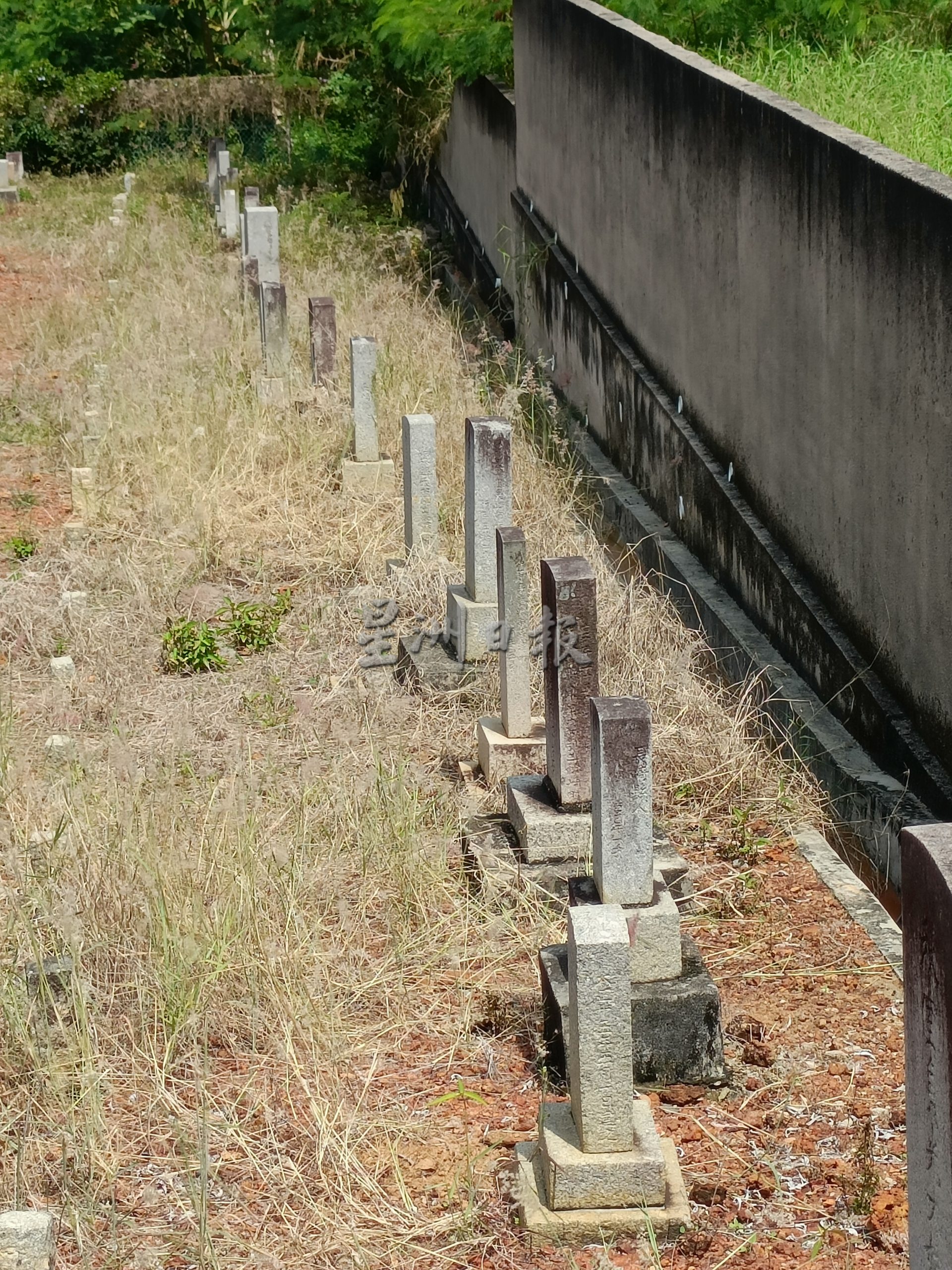 （古城封底主文）《用眼睛去旅游》：马六甲日本人墓地