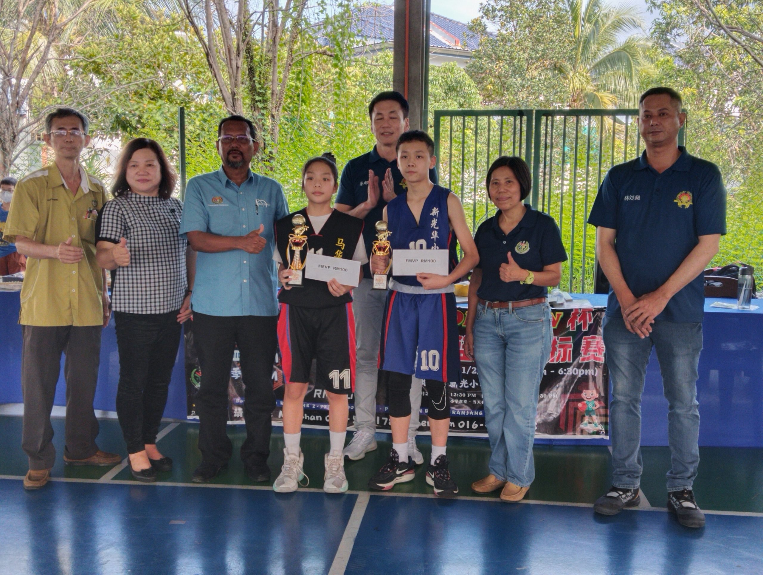 （大北馬）第三屆Longwan杯小學男女籃球錦標賽，新光學校以80分3分微差險勝老街場華小（77分）摘下男隊冠軍