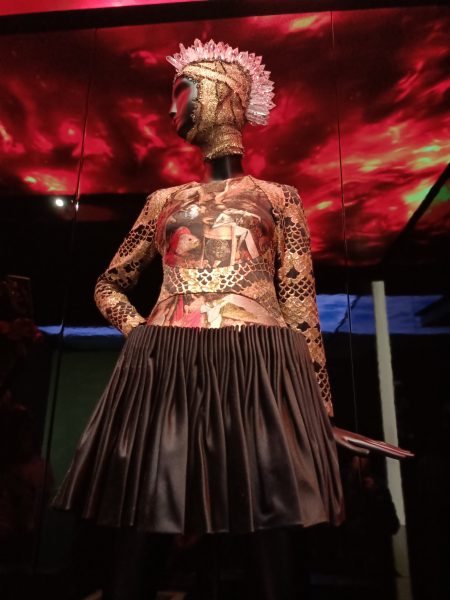 KING CHAN／Alexander McQueen: Mind, Mythos, Muse  心灵，神话，缪斯特展