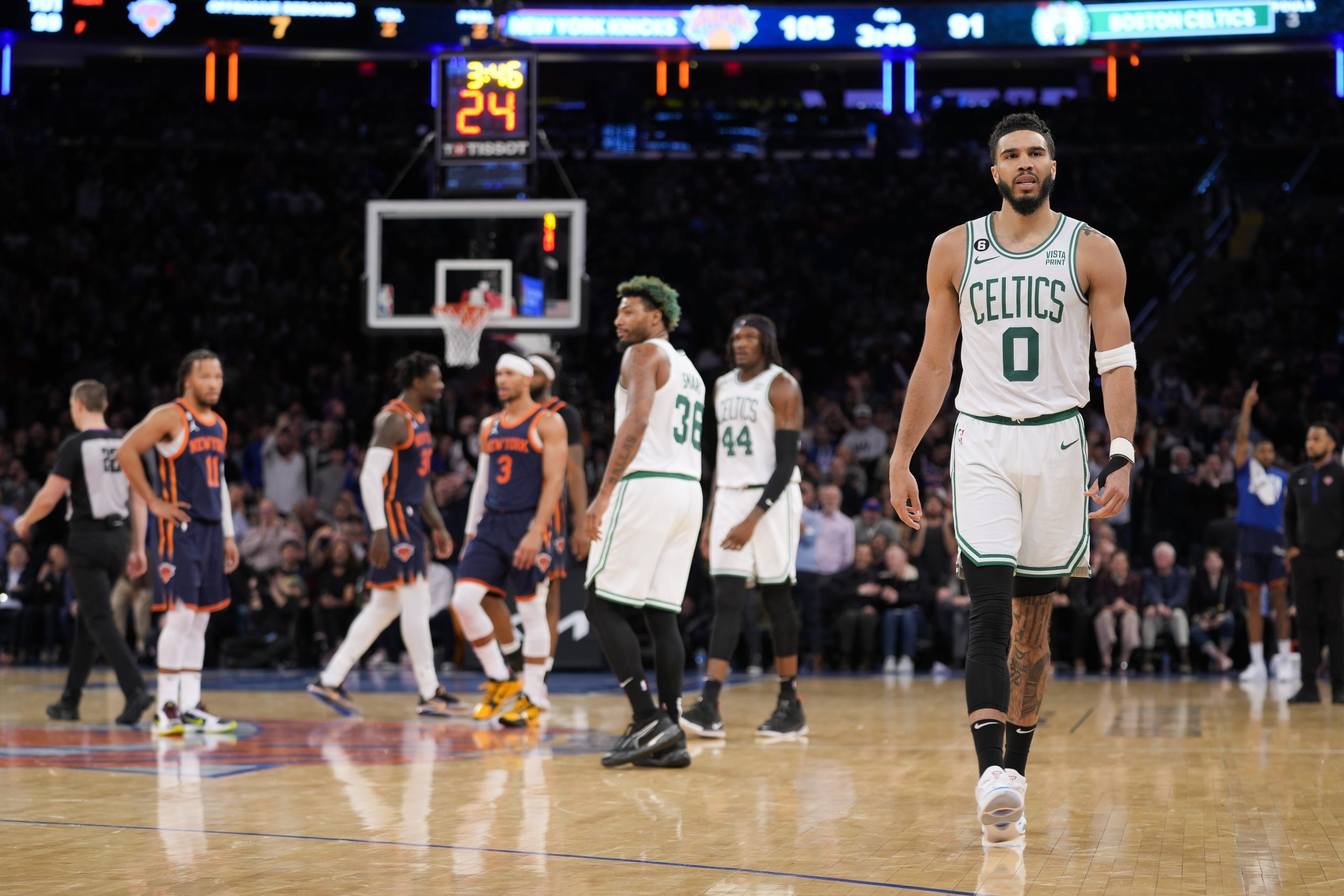 NBA|绿衫军客场不敌纽约人  公鹿取而代之霸占榜首