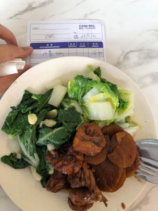 3菜1肉没白饭16令吉 网民抱怨“士毛月食物比吉隆坡还贵！”