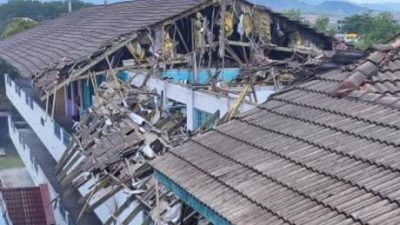 视频 | 蕉赖再也国中校舍屋顶崩塌 幸事发前2间课室已停用