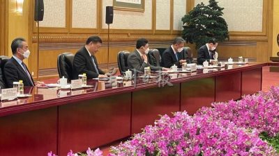 首相访华|习近平:获安华政府重视 中马处于新历史起点