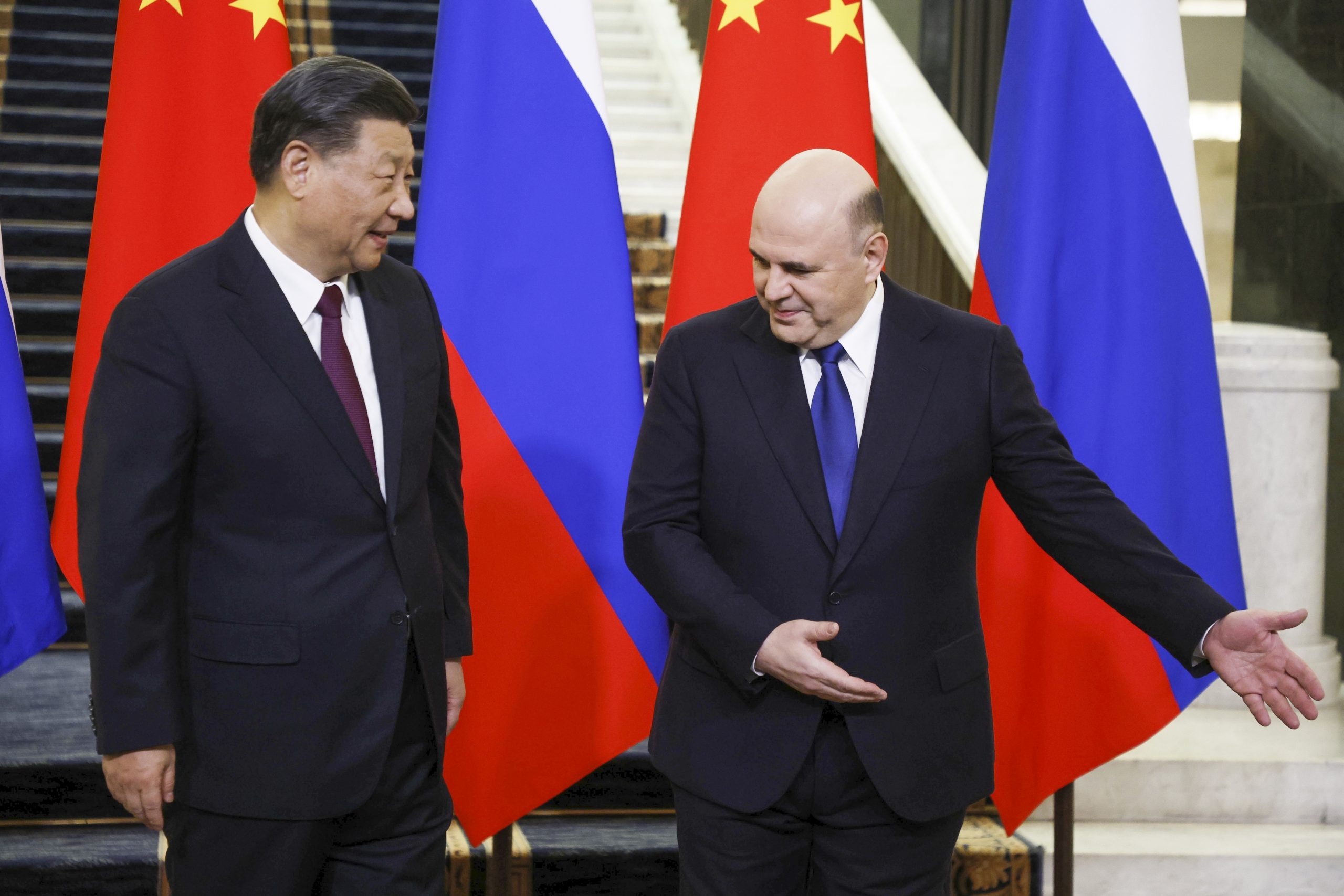 习近平告诉俄总理 中国“优先”考虑发展与莫斯科的关系