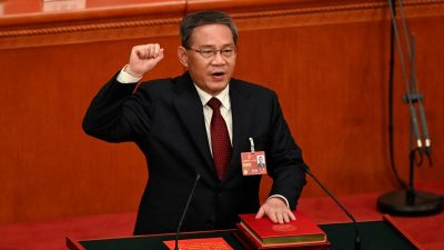 2023中国两会 | 3票反对 8票弃权  李强当选中国总理