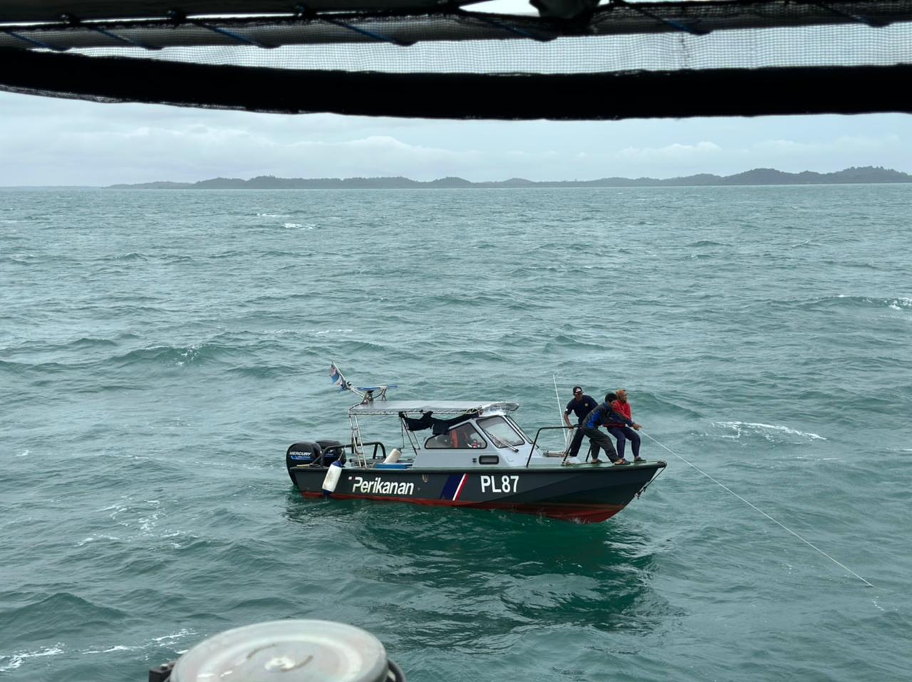 柔渔业局载4人巡逻艇故障失踪，印尼峇淡水域被寻获