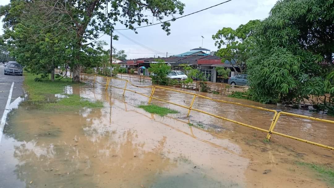 **已签发**柔：士乃大吉花园半小时大雨再水患，受影响居民苦不堪言