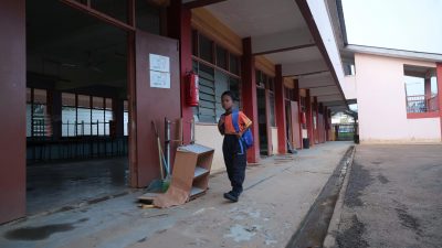 柔仍有5学校受水患影响未如常开学   3所峇县2所昔县