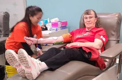 她捐血近60年达96公升    创健力士世界纪录