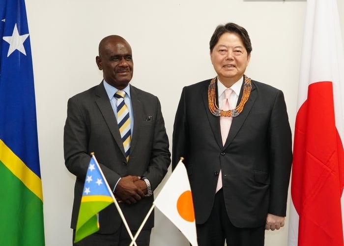 日本外相首访所罗门群岛 讨论安全问题 