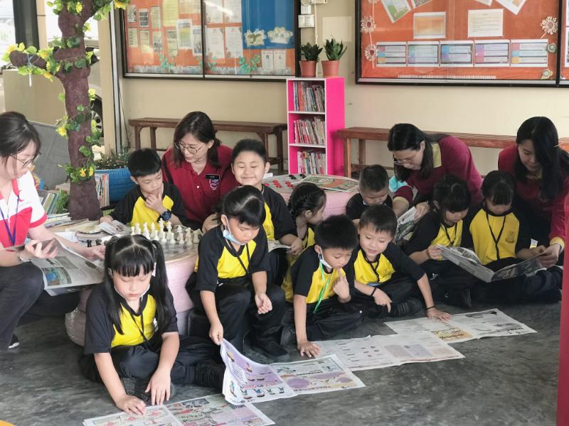 柔：峇石文丁中华学校首次加入《小星星》领养计划，33学生享知识之旅