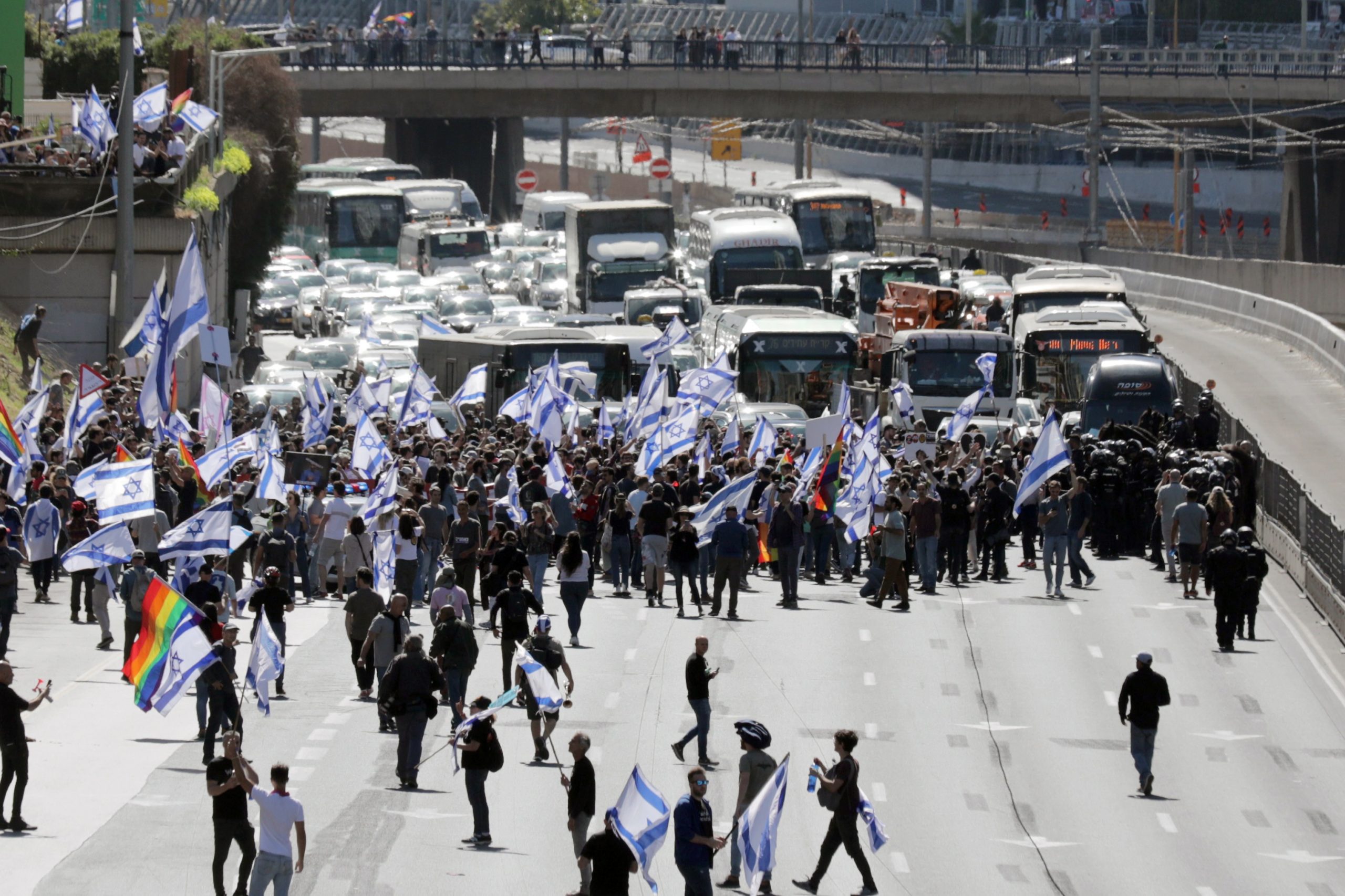 看世界／以色列司法改革抗议潮持续 抗议者阻涅坦雅胡离境