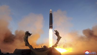 朝鲜：16日试射火星-17飞弹  强硬回应美韩军演