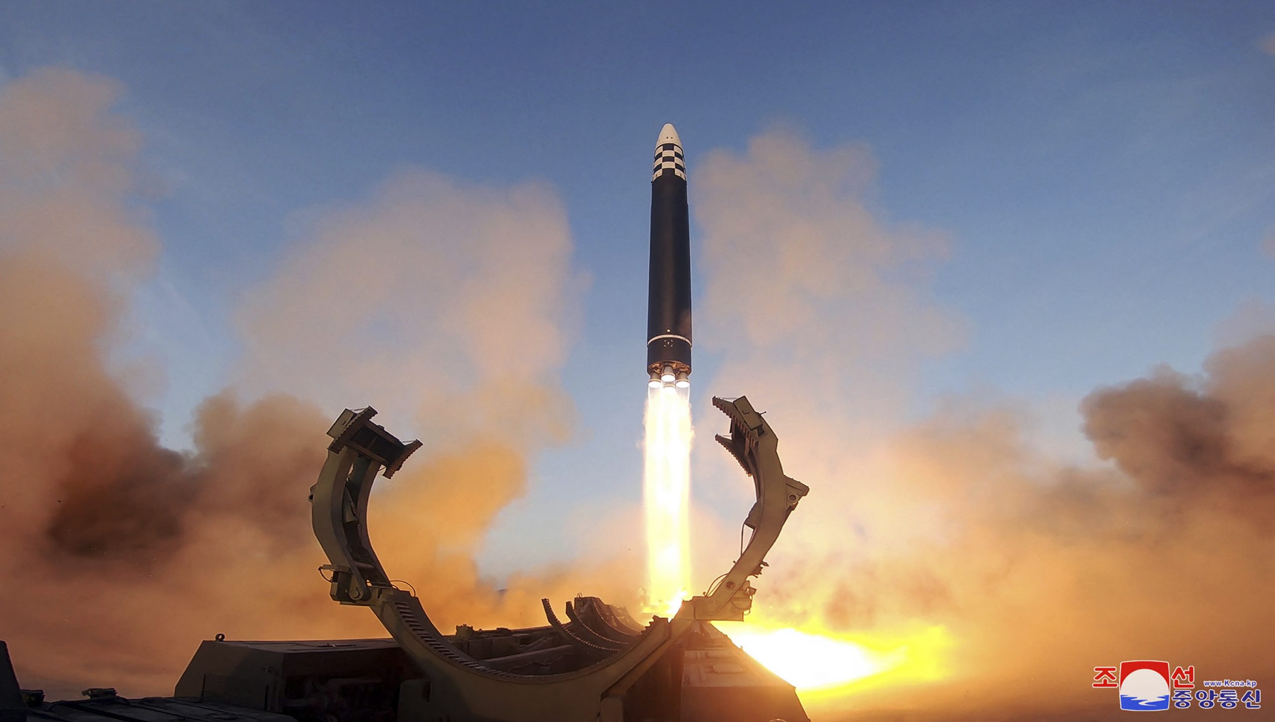 看世界／朝鲜：16日试射火星-17飞弹 强硬回应美韩军演