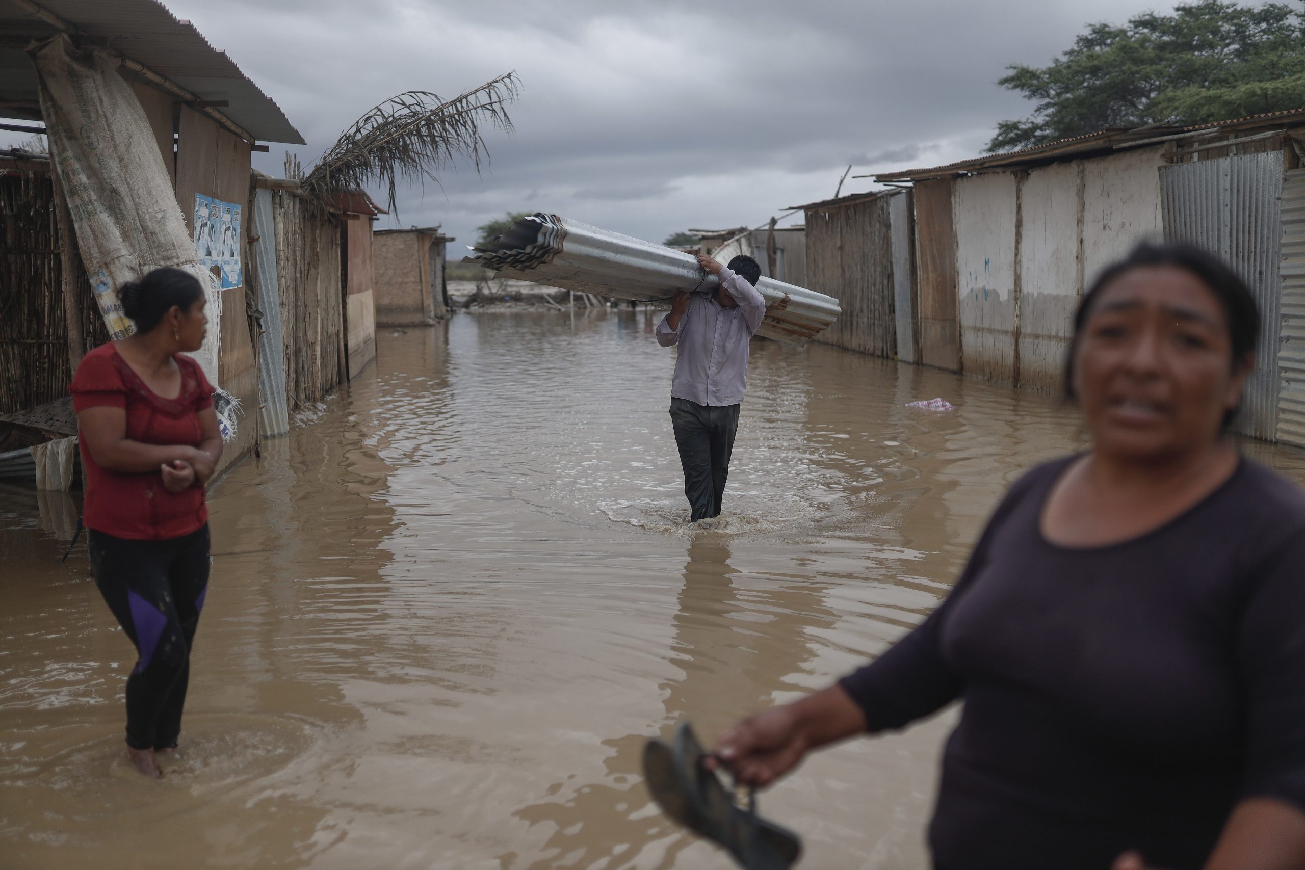 看世界／秘鲁北部暴雨成灾 400个区进入紧急状态