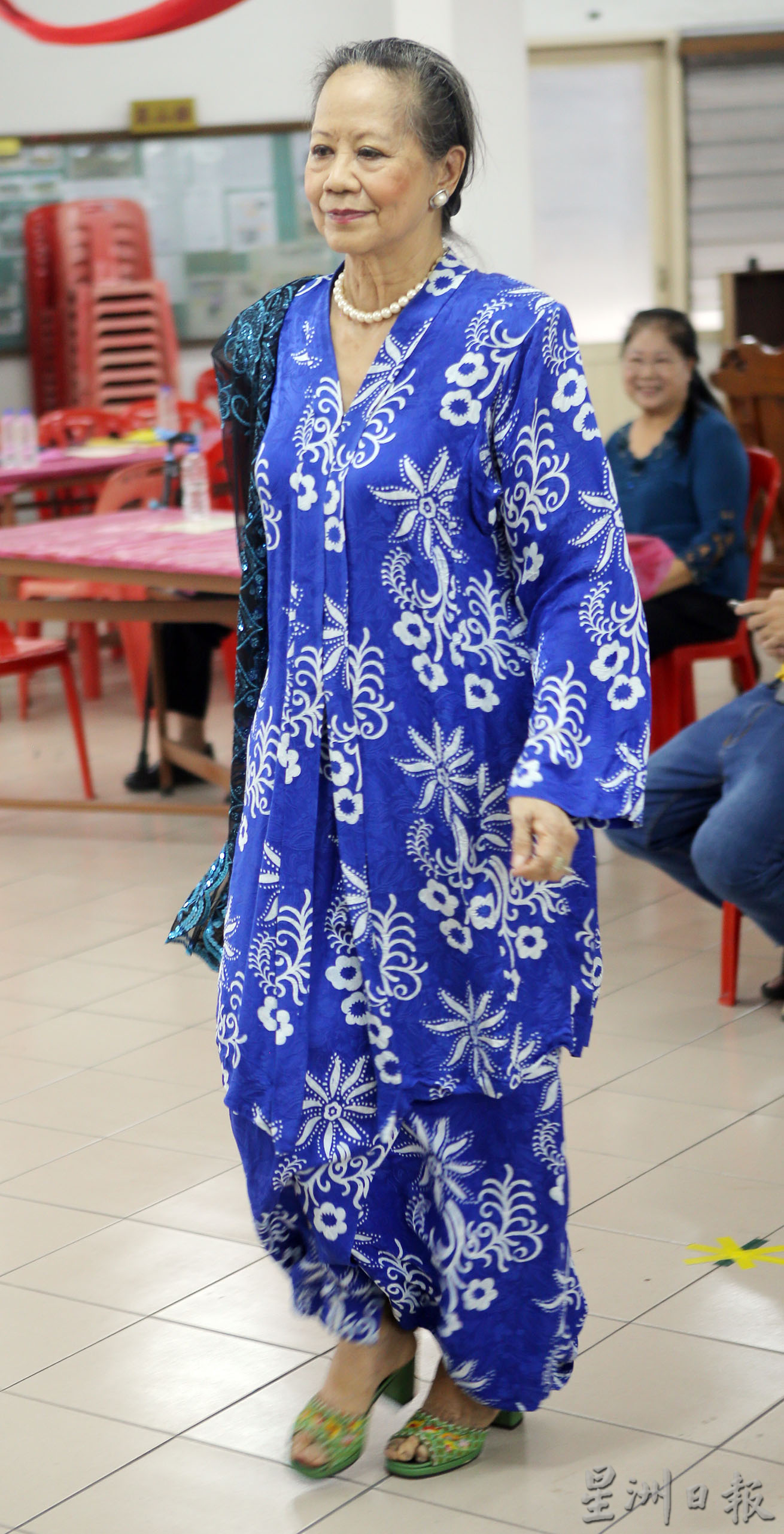 霹广东会馆庆三八妇女节  三大民族传统服装秀