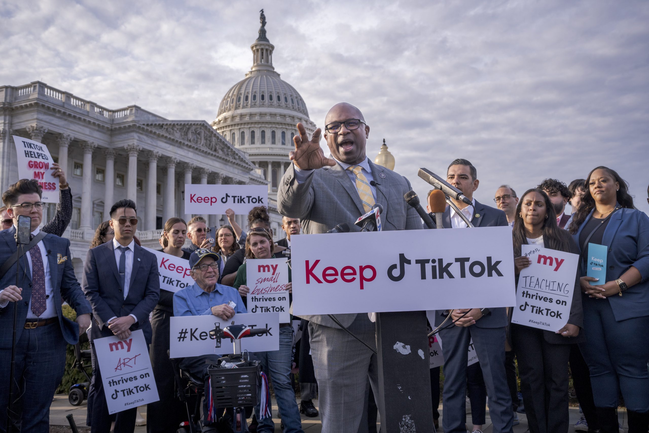 麦卡锡：美众议院预计会通过忧虑TikTok安全法案