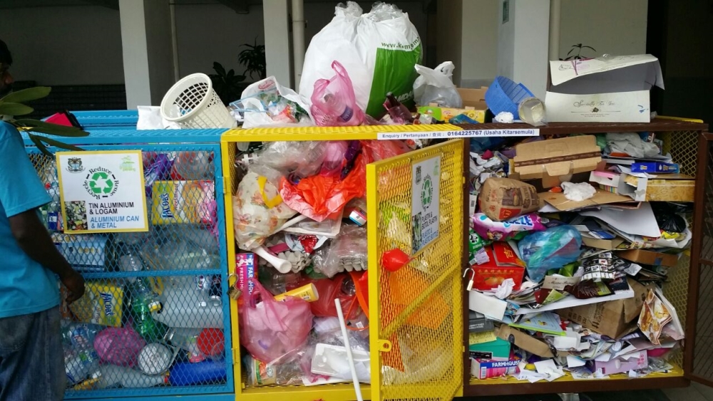 槟岛近半高楼住宅单位未履行源头垃圾分类