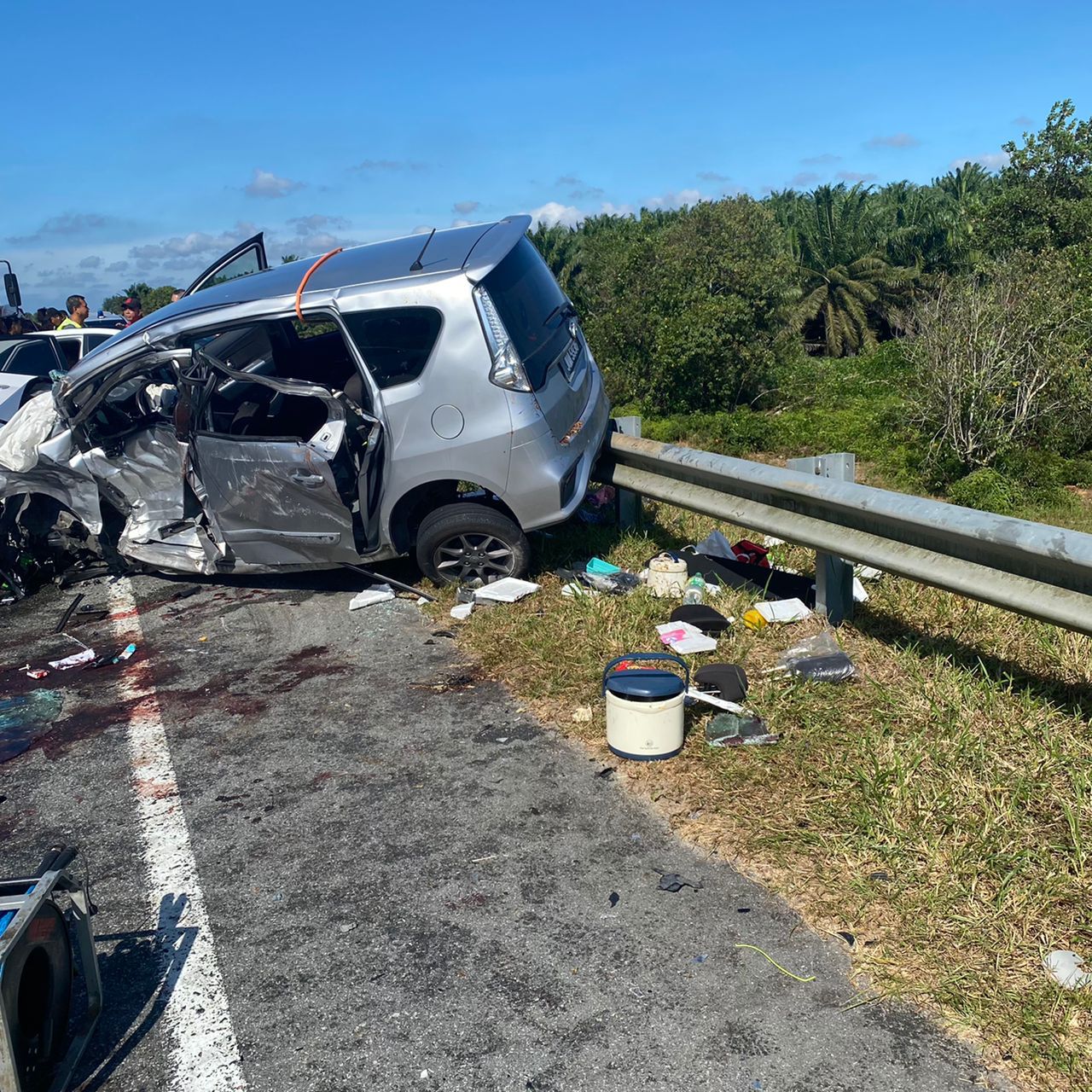 （已签发）柔：哥打丁宜士乃迪沙鲁大道夺命车祸，2死者和5伤者皆为华裔