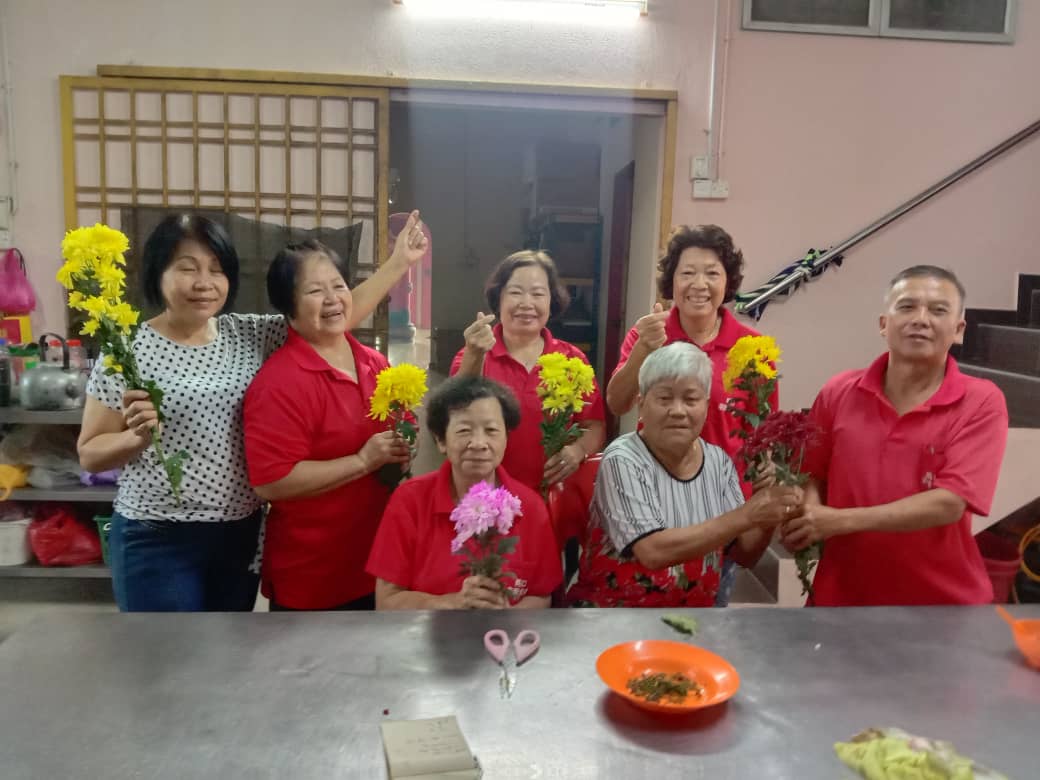 NS马口／每次神诞 烹煮逾千餐，6妇女被视神庙幕后“女英雄”