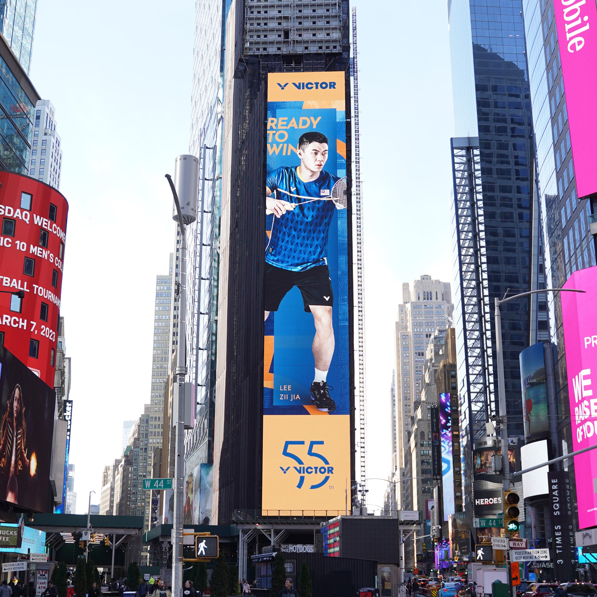 VICTOR庆祝成立55周年  李梓嘉登纽约时代广场巨型萤幕