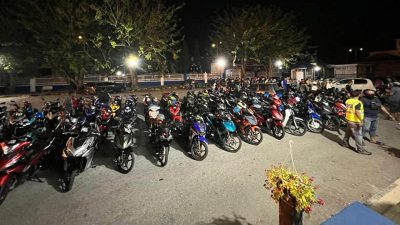 凌晨聚集飙摩托车 耍“特技” 175骑士被捕