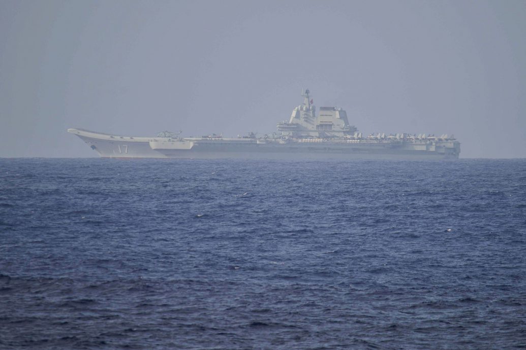 中国航母驶近日本海域 日本战机紧急起飞