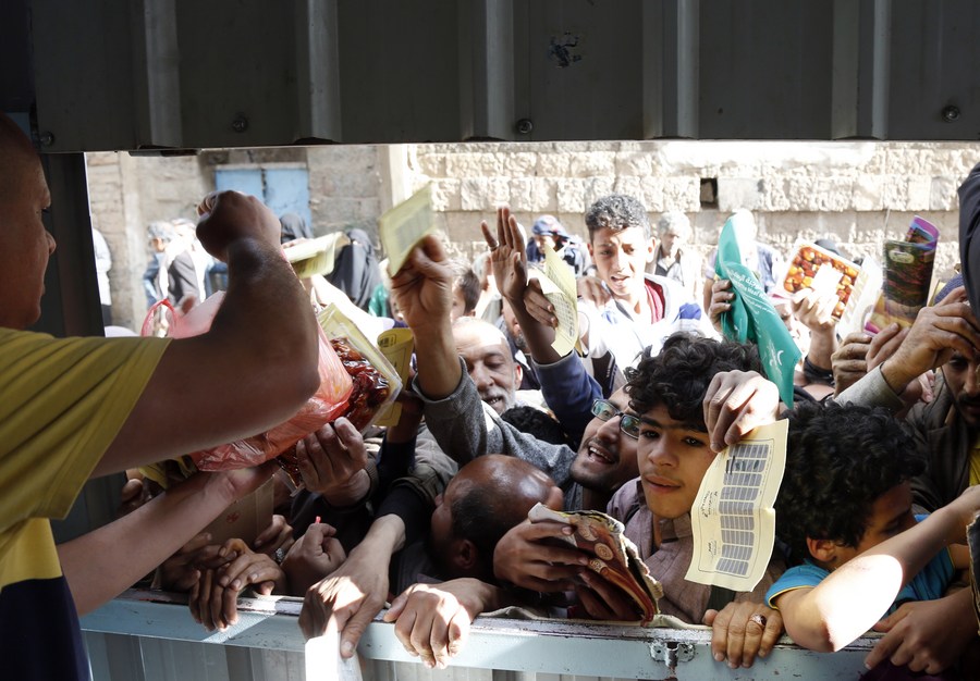 也门斋戒派钱酿人踩人　至少85死220伤