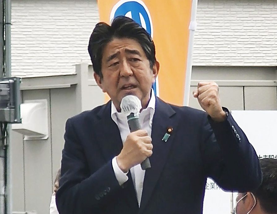 日本政要易成攻击目标 多任首相死于刺杀