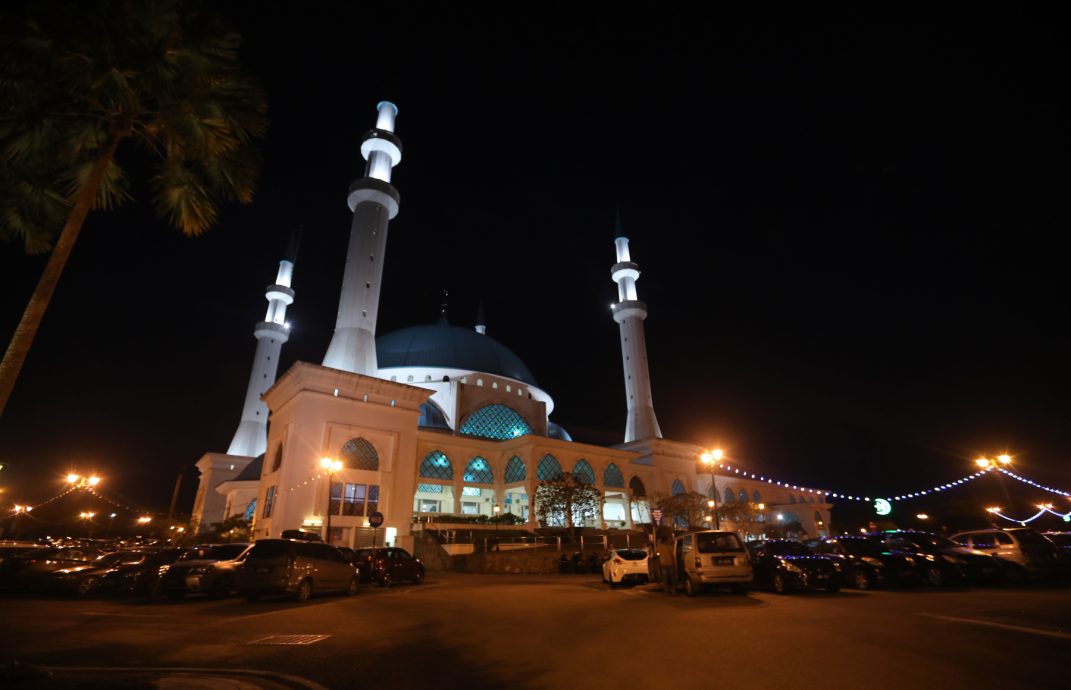 柔：【特稿】： 苏丹依斯干达清真寺  散播种族和谐正能量