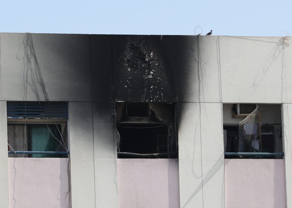 迪拜一栋住宅大楼大火 16死9伤