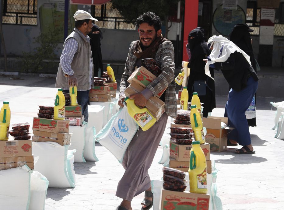 配头YEMEN RAMADAN AID:Vulnerable families in Sana'a receive Ramadan food aid