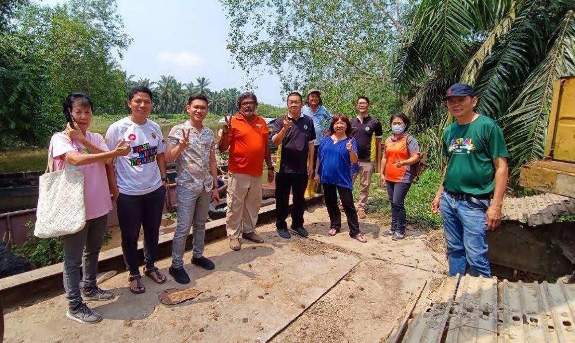 霹：备稿／安顺旅游协会协调 游果园尝素食纳旅程